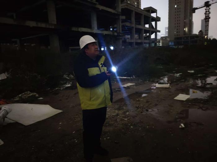 工作照片 (1).jpg